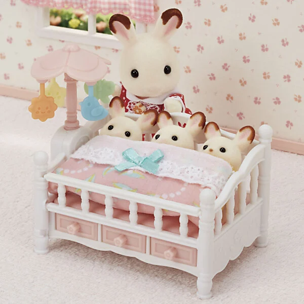 Sylvanian Families 5534 Bed Voor Drieling Met Mobiel Online Kopen? - Afbeelding 5